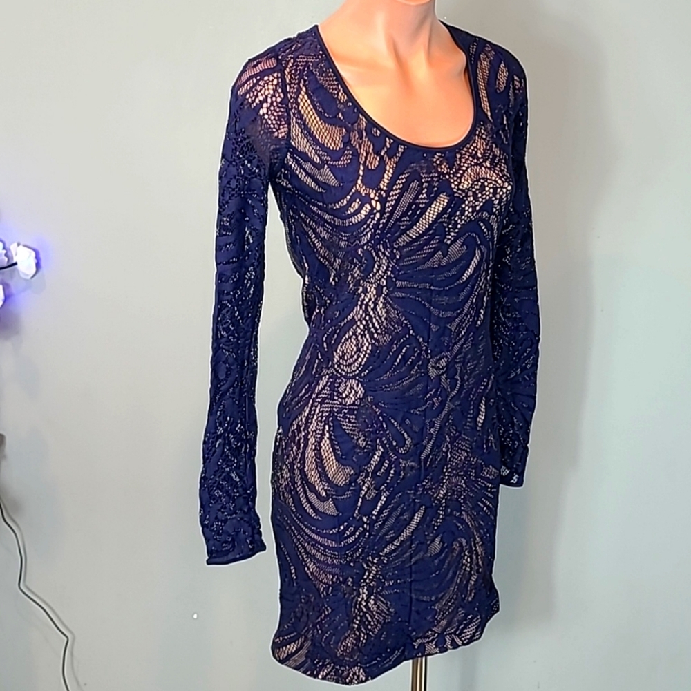NWT BCBGMaxAzria Vivia Unconventional Lace Dress Size Medium Y2K - Picture 3 of 10
